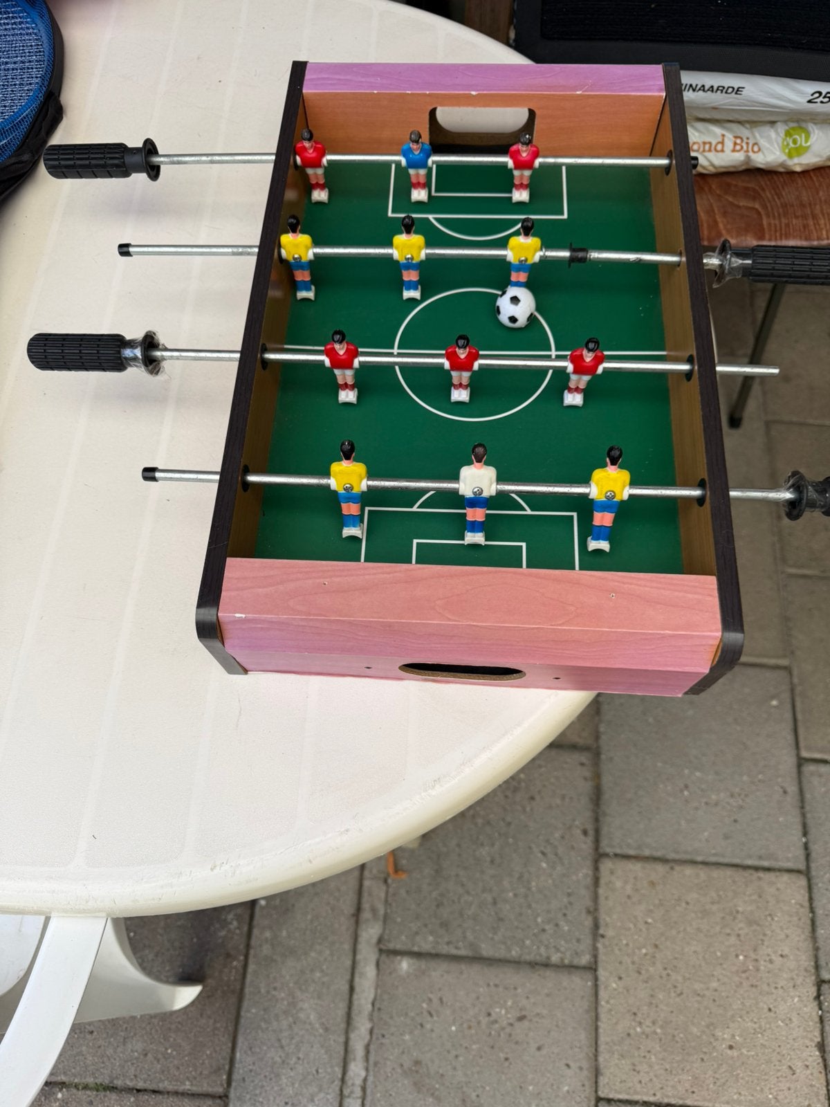 Voetbaltafel voor kinderen te koop., Kinderen en Baby's, Speelgoed | Voetbaltafels, Ophalen of Verzenden, Zo goed als nieuw