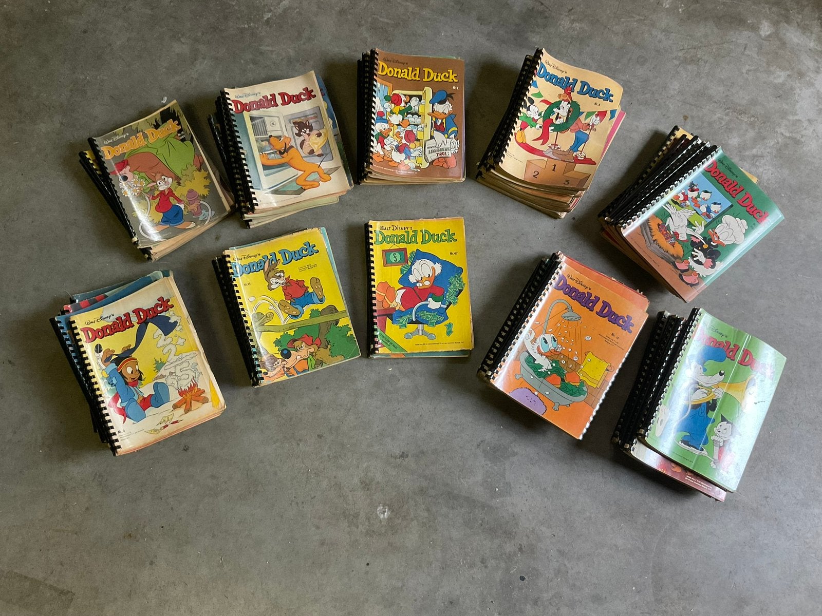 Heel veel donald ducks, Eén comic, Ophalen, Gelezen, Europa