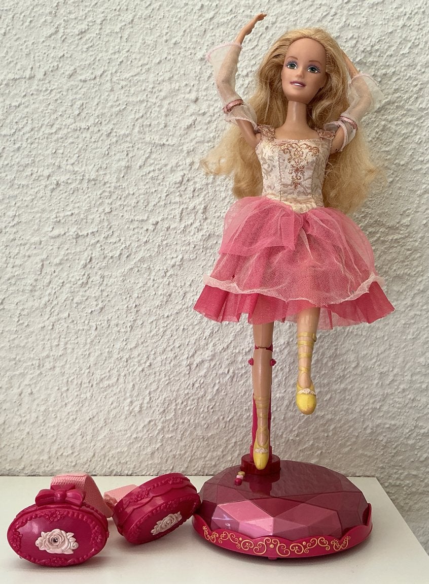 Barbie 12 prinsessen Genevieve ballerinapop 15” – 2006, Ophalen of Verzenden, Zo goed als nieuw, Barbie