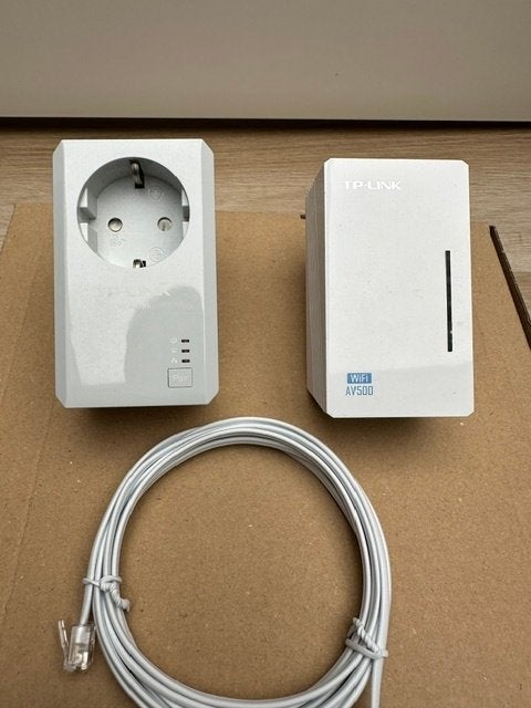 TP-Link AV500 Powerline WiFi Extender Set + Kabel, Ophalen of Verzenden, Zo goed als nieuw, Tp link