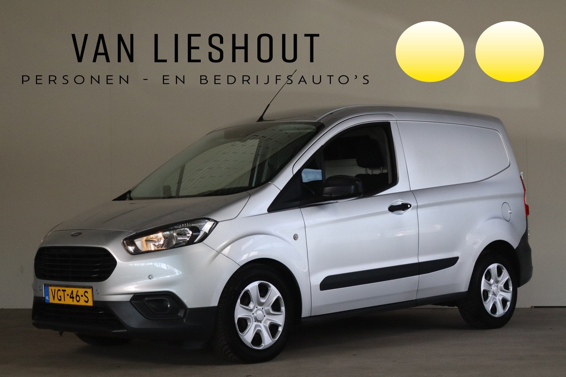 Ford Transit Courier 1.5 TDCI Trend Duratorq S&S NL-Auto! Na, Voorwielaandrijving, Stof, Euro 6, 4 cilinders