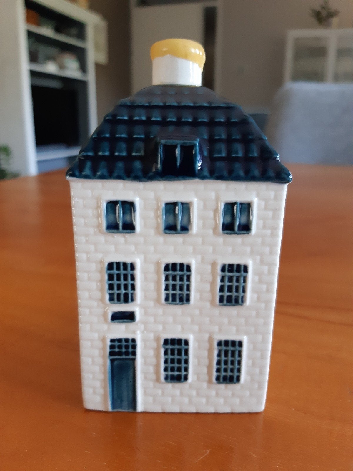Klmhuisje nr 55 Het Zakkendragershuisje Schiedam, Verzamelen, Ophalen of Verzenden, Zo goed als nieuw, Gevuld