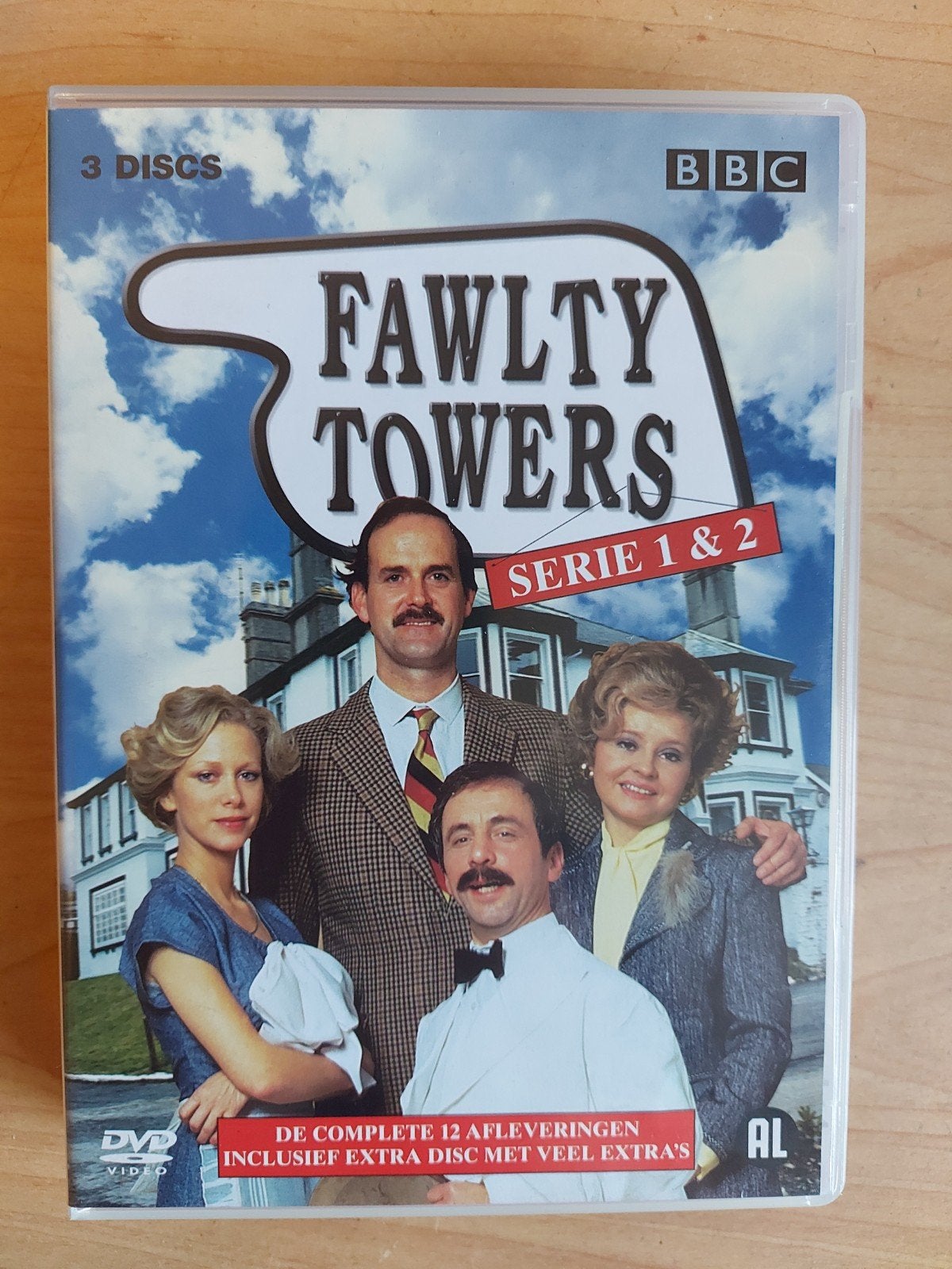 Fawlty Towers - de Complete Serie Box, Alle leeftijden, Ophalen of Verzenden, Zo goed als nieuw, Komedie