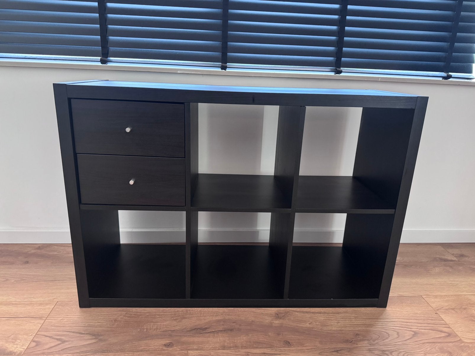 IKEA KALLAX kast zwart met 2 lades – nette staat, Huis en Inrichting, Kasten | Wandmeubels, Gebruikt, Ophalen of Verzenden, Minder dan 150 cm