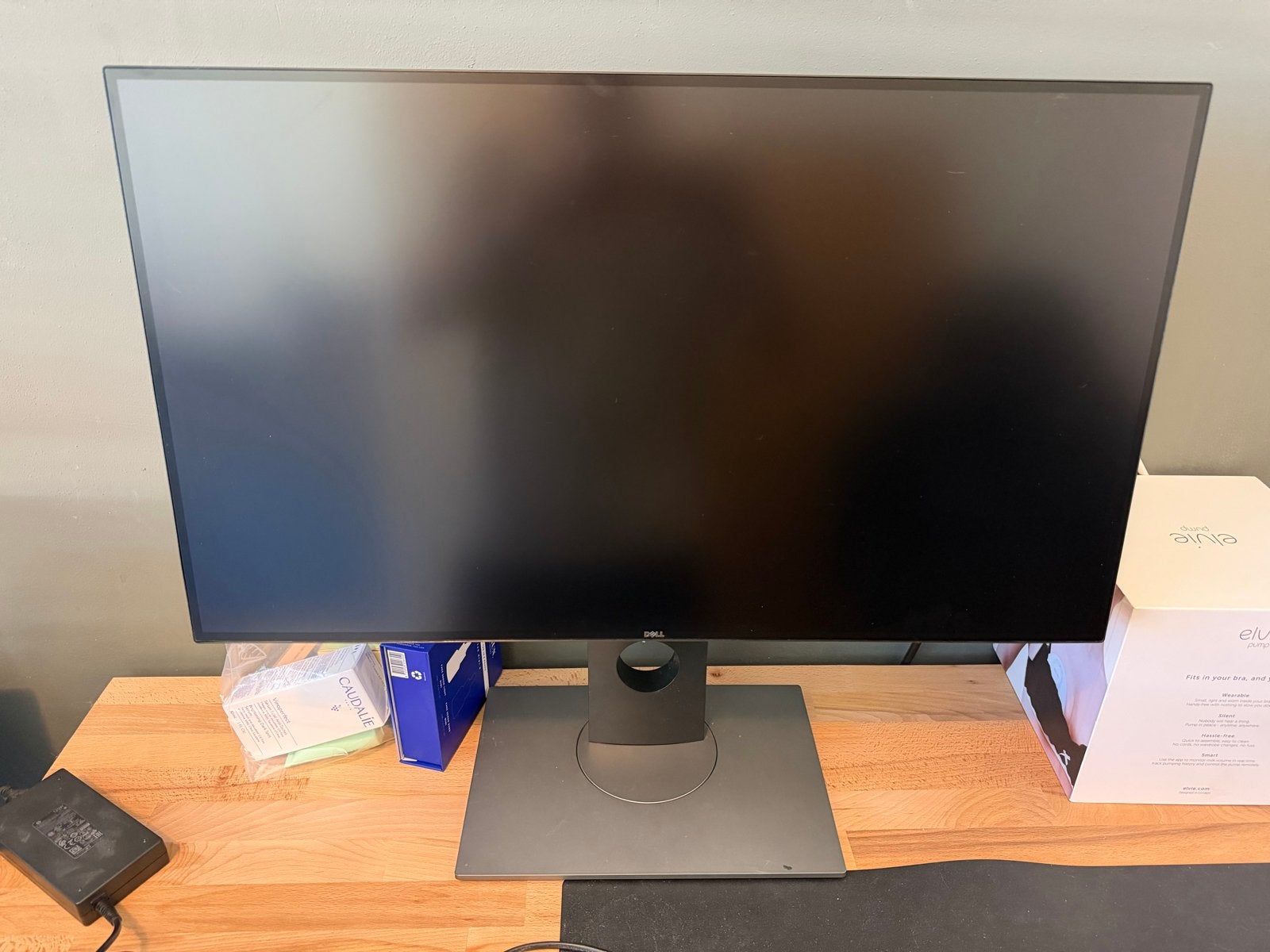 Dell UltraSharp U2717D - 27" 1440p QHD IPS, Ophalen, Gebruikt, IPS, Onbekend