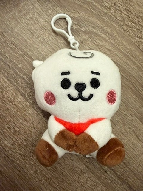 BTS BT21 RJ plushy/keychain/bag charm fanmade, Ophalen of Verzenden, Nieuw, Pop, Beeldje of Miniatuur