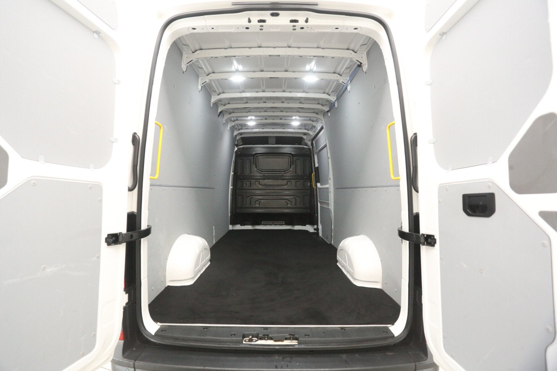 Volkswagen Crafter 2.0 TDI 177PK L4H3 | Aut. | 3000kg Trekge, Auto's, Stof, Euro 6, Volkswagen, 3000 kg