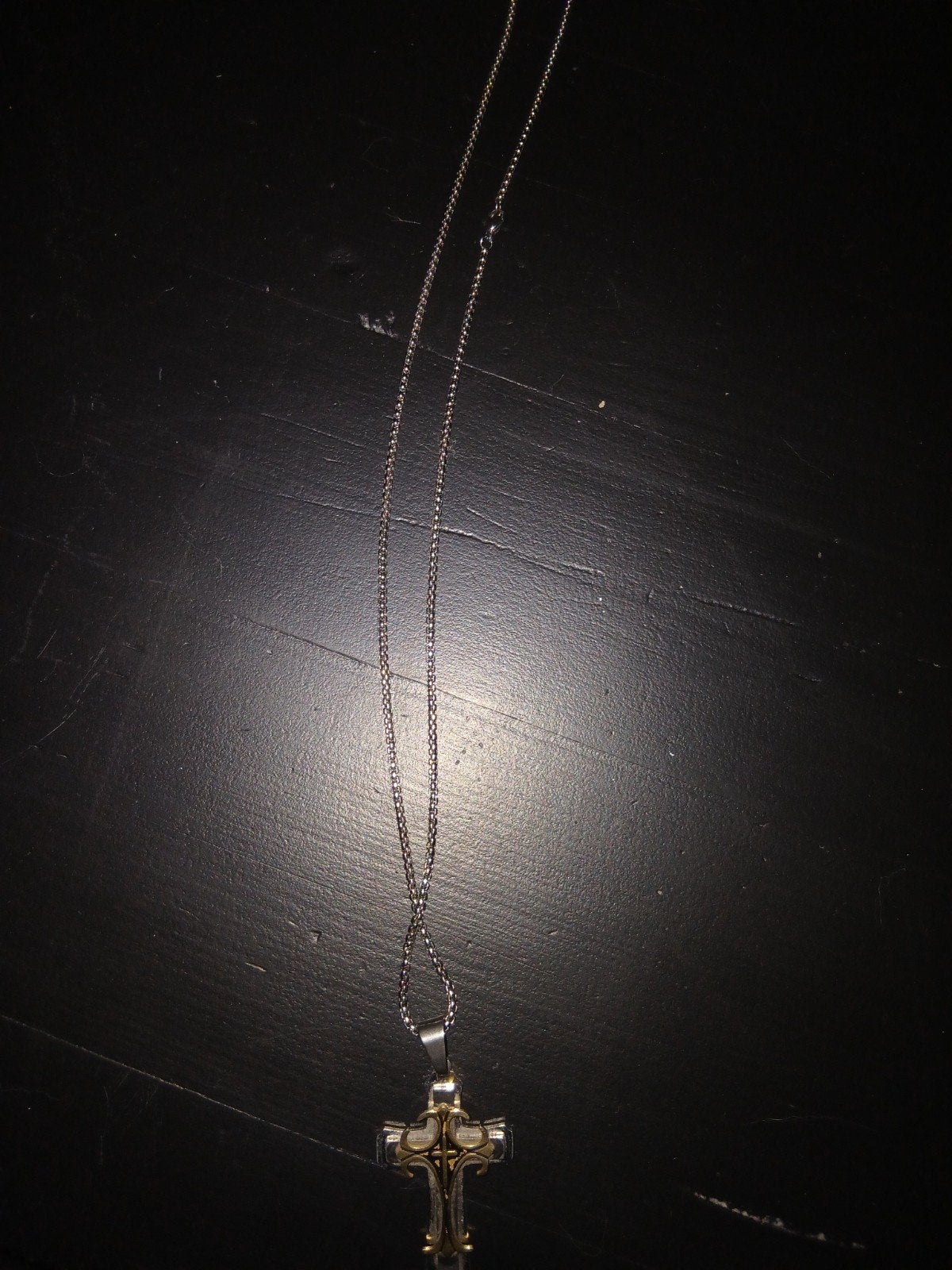Kruisketting met hanger, Ophalen, Gebruikt, Goud, Overige materialen