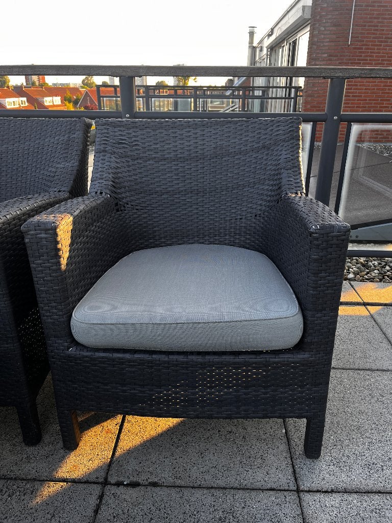 Tuinset Lounge Life Wicker donkergrijs 4 stoelen en Hocker, Tuin en Terras, Ophalen, 4 zitplaatsen, Gebruikt, Wicker