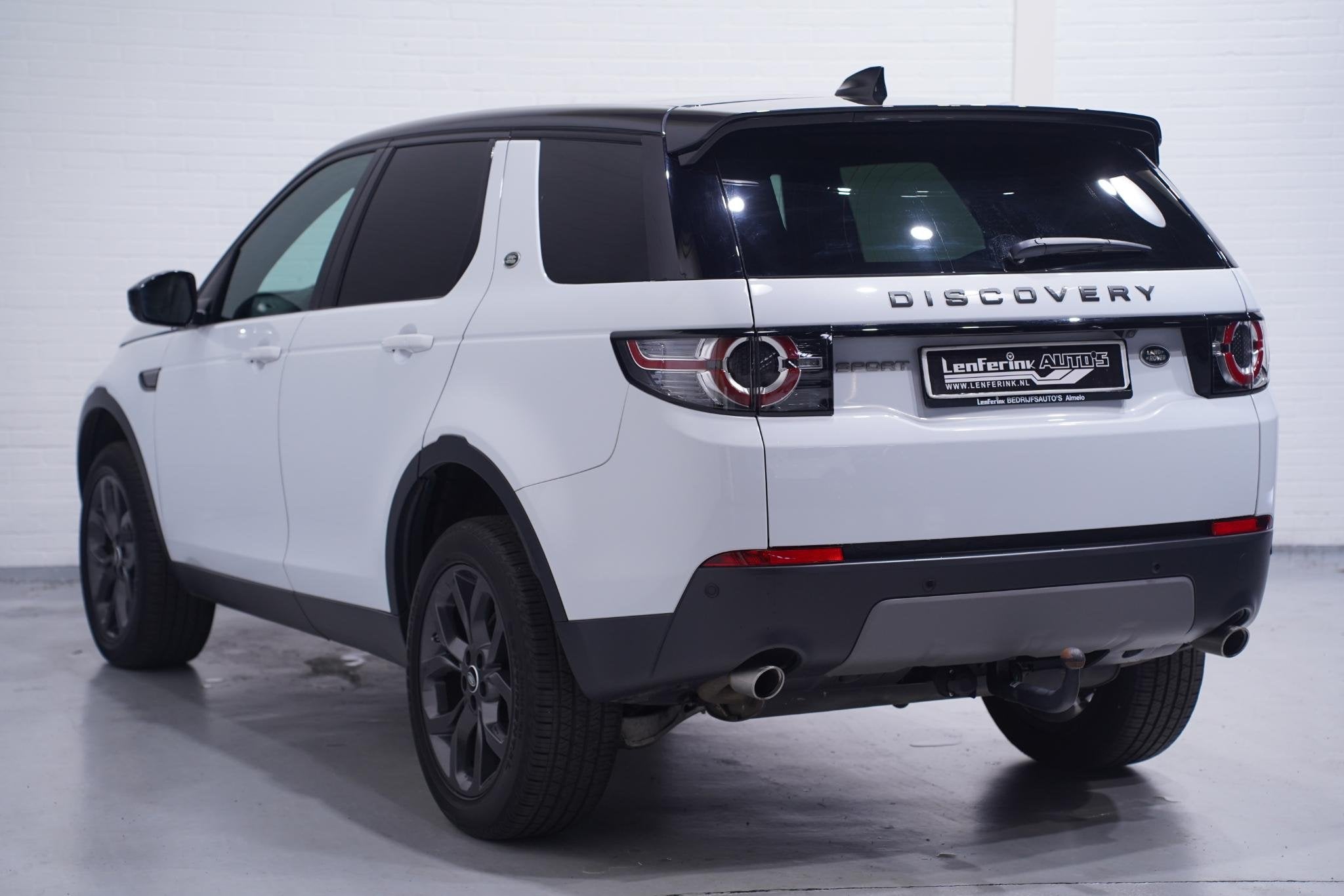 Land Rover Discovery Sport 2.0 TD4 180 PK Landmark Grijs Ken, Auto's, Automaat, 4 cilinders, 179 pk, Wit
