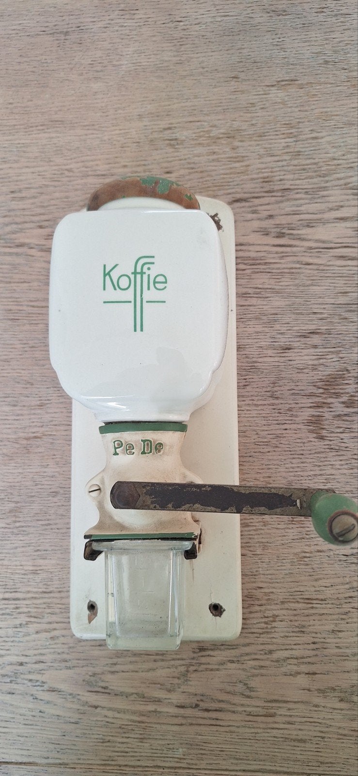 Antieke Pe De Wandkoffiemolen - Vintage Koffiemolen, Antiek en Kunst, Ophalen of Verzenden