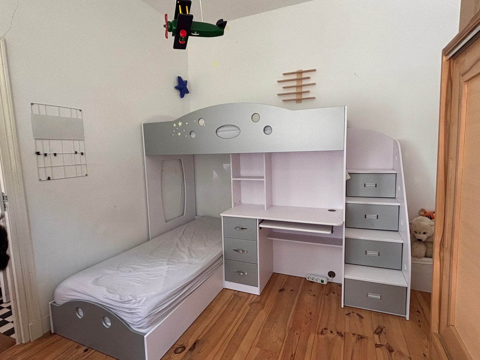 Stapelbed met bureau, Kinderen en Baby's, Kinderkamer | Stapelbedden en Hoogslapers, Ophalen, Gebruikt, Stapelbed
