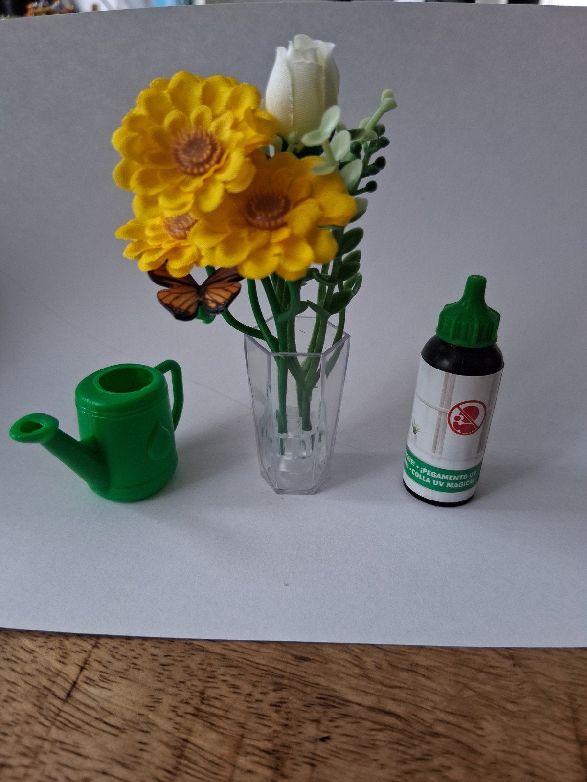 Miniatuur Zulu set: gieter, bloemen en lijm, Gebruikt, Overige typen, Meerkleurig, Kunststof