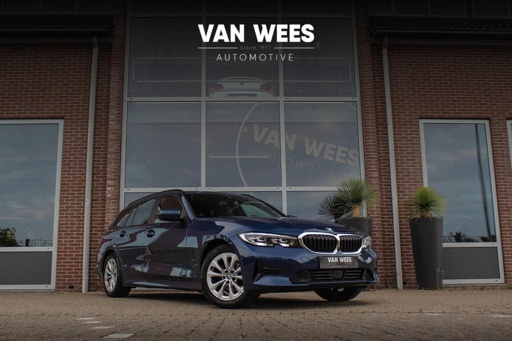 BMW 3-serie Touring 318i G21 Corporate Executive | 1e eigena, Automaat, 1998 cc, Achterwielaandrijving, Gebruikt