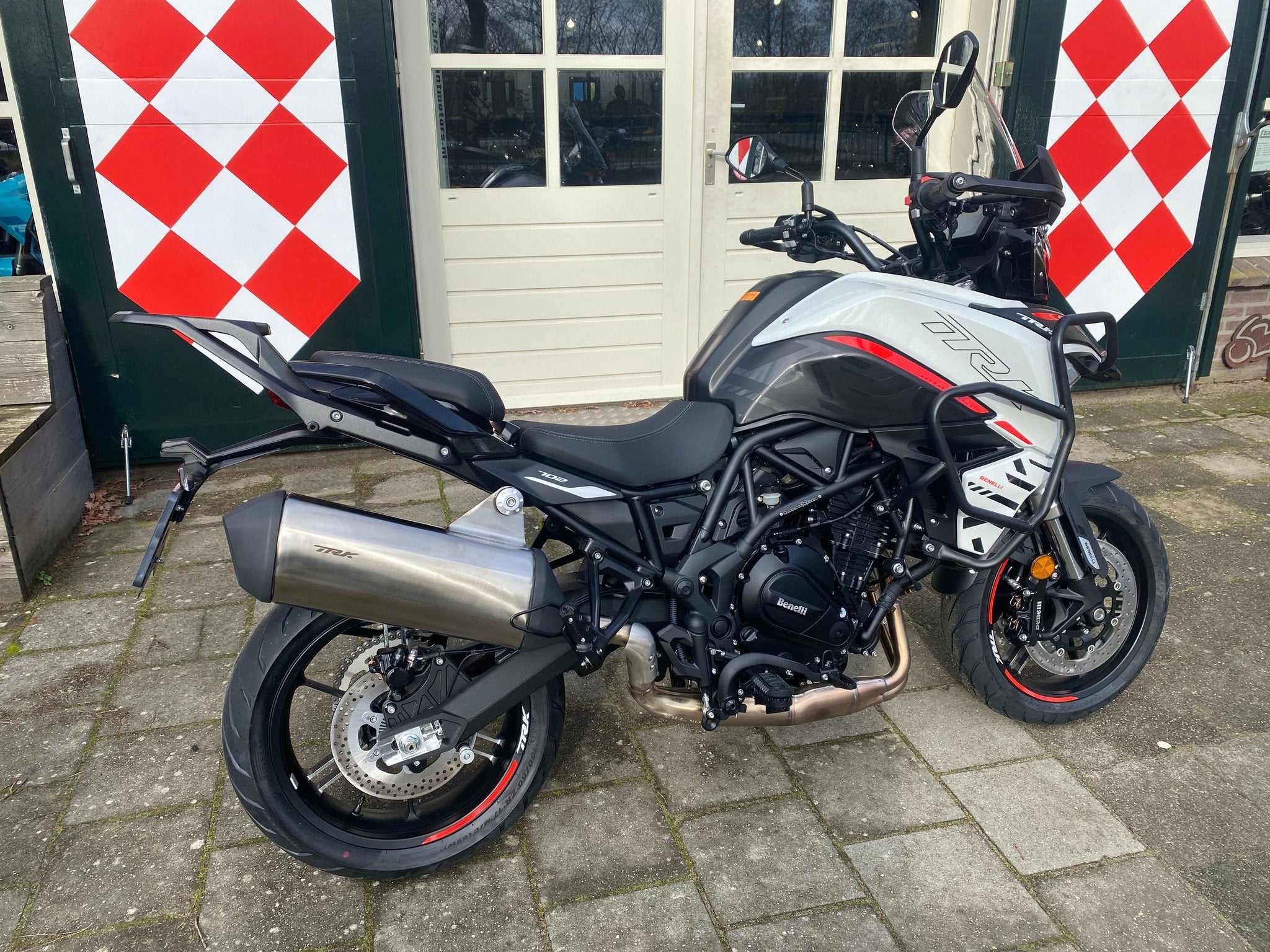 Benelli TRK 702 STRADALE ABS (bj 2026), Motoren, Nieuw, Strada Fornace Vecchia 30
61122  Pesaro, IT, Bedrijf, Support@benelli.com
