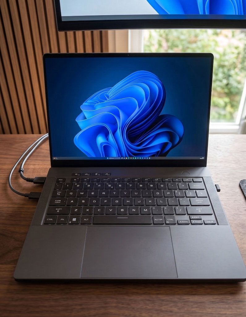 ASUS ROG Zephyrus G14 GA403UV / RTX 4060 / OLED 120Hz / 1TB, Met videokaart, Asus, Qwerty, 14 inch