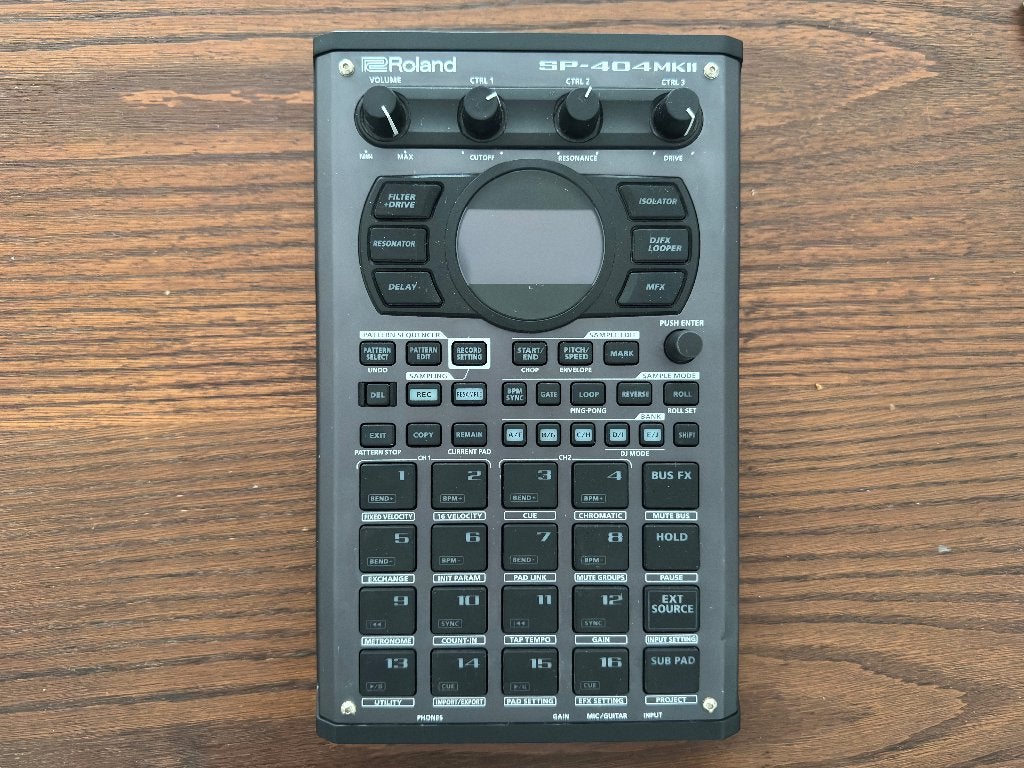 Roland SP-404MKII Sampler, Muziek en Instrumenten, Samplers, Ophalen of Verzenden, Zo goed als nieuw