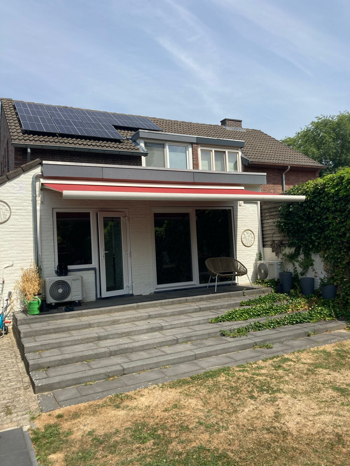 Elektrisch knikarmscherm - rood- 547cm breed, Ophalen, Gebruikt, 450 cm of meer, Elektrisch