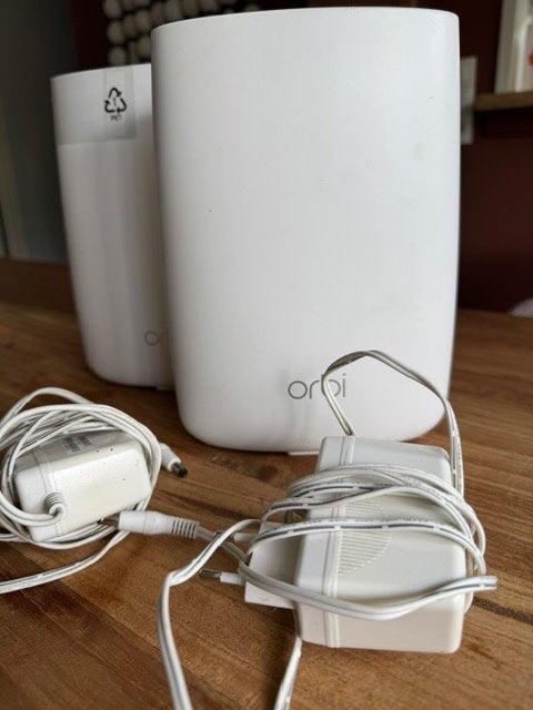 wifi versterkers Netgear Orbi router en satellite, Ophalen, Zo goed als nieuw, Netgear