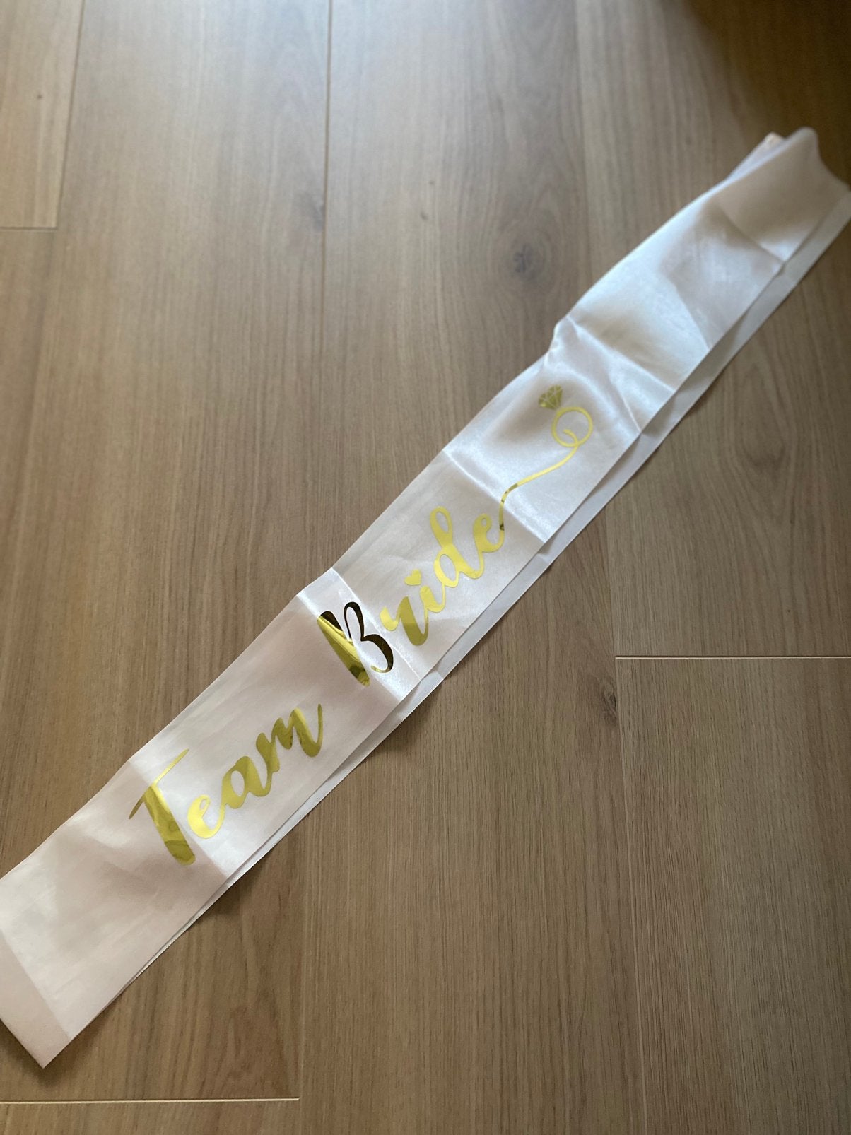 Nieuw team Bride sjerp licht roze goud en diadeem, Ophalen of Verzenden, Nieuw, Versiering