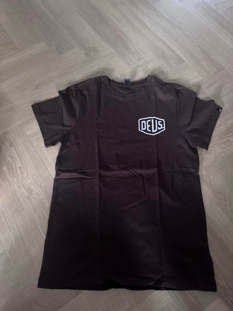 Deus T-shirt donkerbruin maat M, Ophalen of Verzenden, Nieuw, Maat 48/50 (M), Bruin