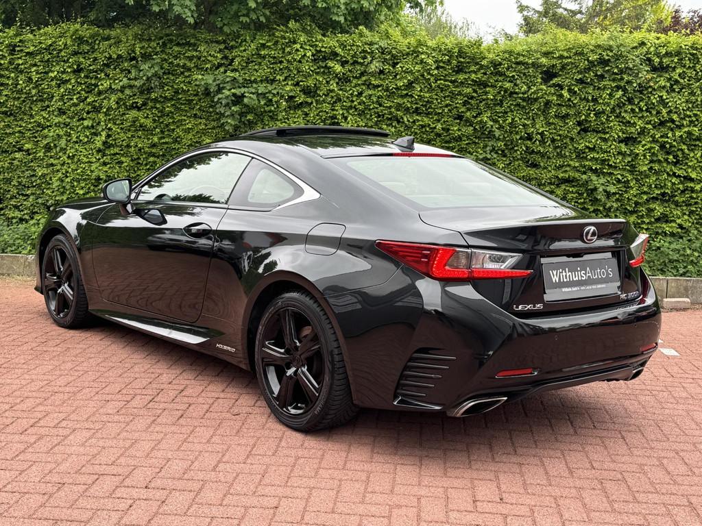 Lexus RC 300h Luxury Dakraam AdaptiveCruise, Auto's, Lexus, Achterwielaandrijving, Gebruikt, Lichtsensor, 4 stoelen