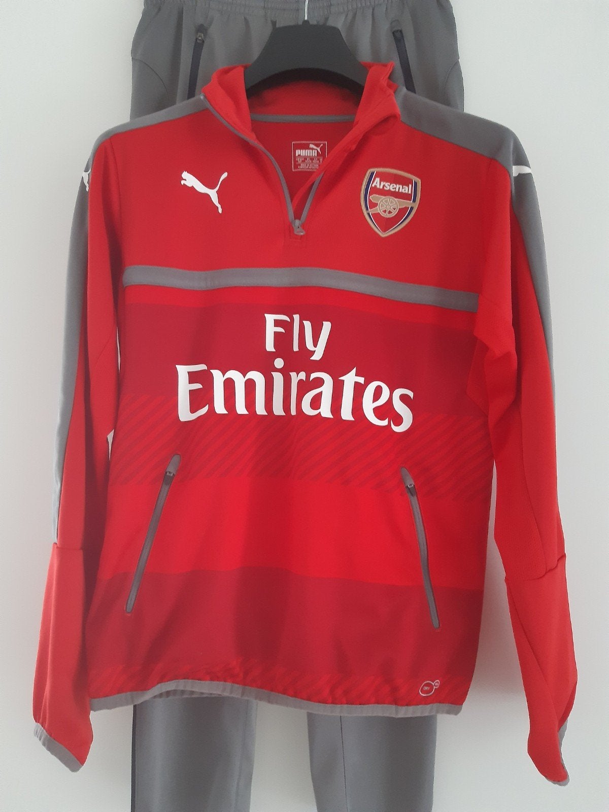 Arsenal-Officeel trainingspak-mt S- ZGAN- officiële badges, Maat S, Ophalen of Verzenden, Zo goed als nieuw, Trainingspak