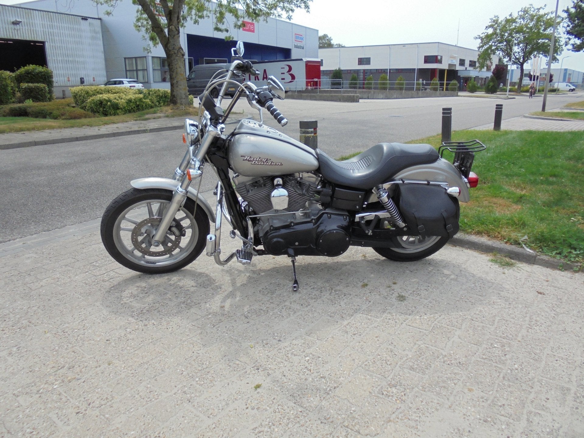Harley Davidson Chopper 96 FXDC Dyna Super Glide Custom, Motoren, Motoren | Harley-Davidson, Chopper, Bedrijf, Milwaukee
0000  Milwaukee, US