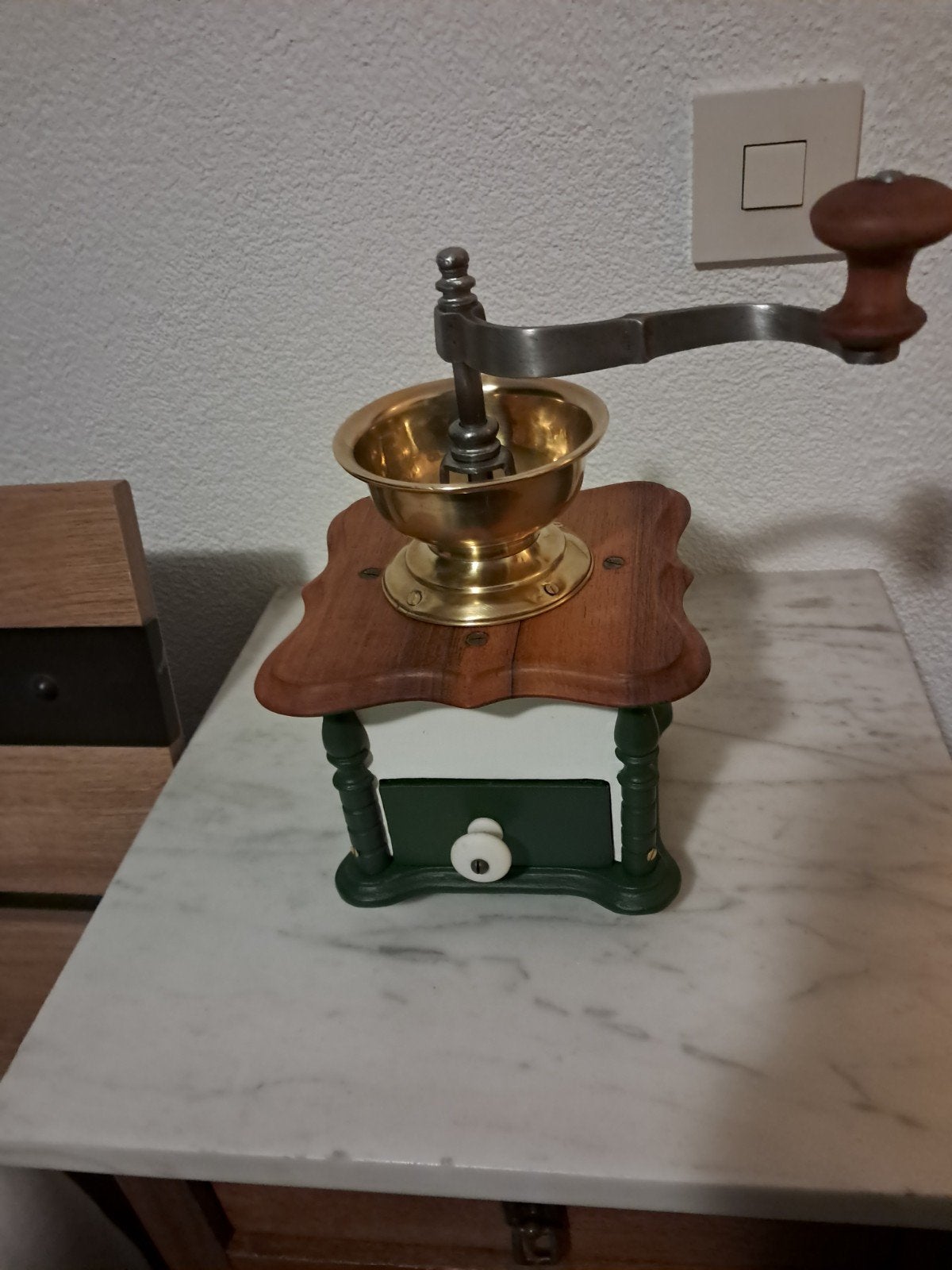 Antieke koffiemolen - Handbediend, Antiek en Kunst, Ophalen of Verzenden