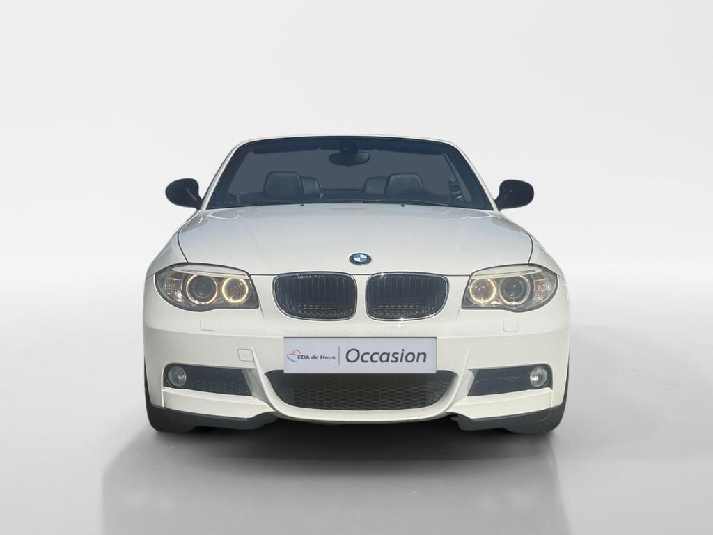 BMW 1-serie Cabrio 118i M Sport Edition | Parkeersensoren |, Auto's, BMW, 1-Serie, 4 stoelen, Wit, Handgeschakeld