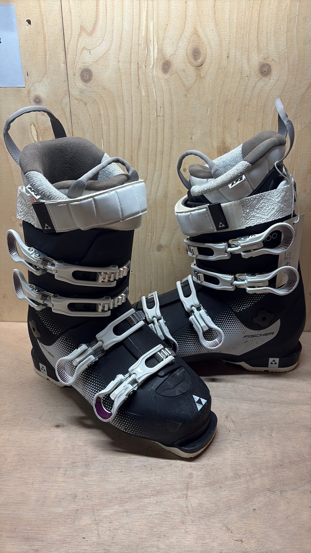 Fischer RC Pro X 100 MY skischoenen – maat 41/42 –Mondo 26.5, Fischer, 100 tot 140 cm, Schoenen, Ophalen of Verzenden
