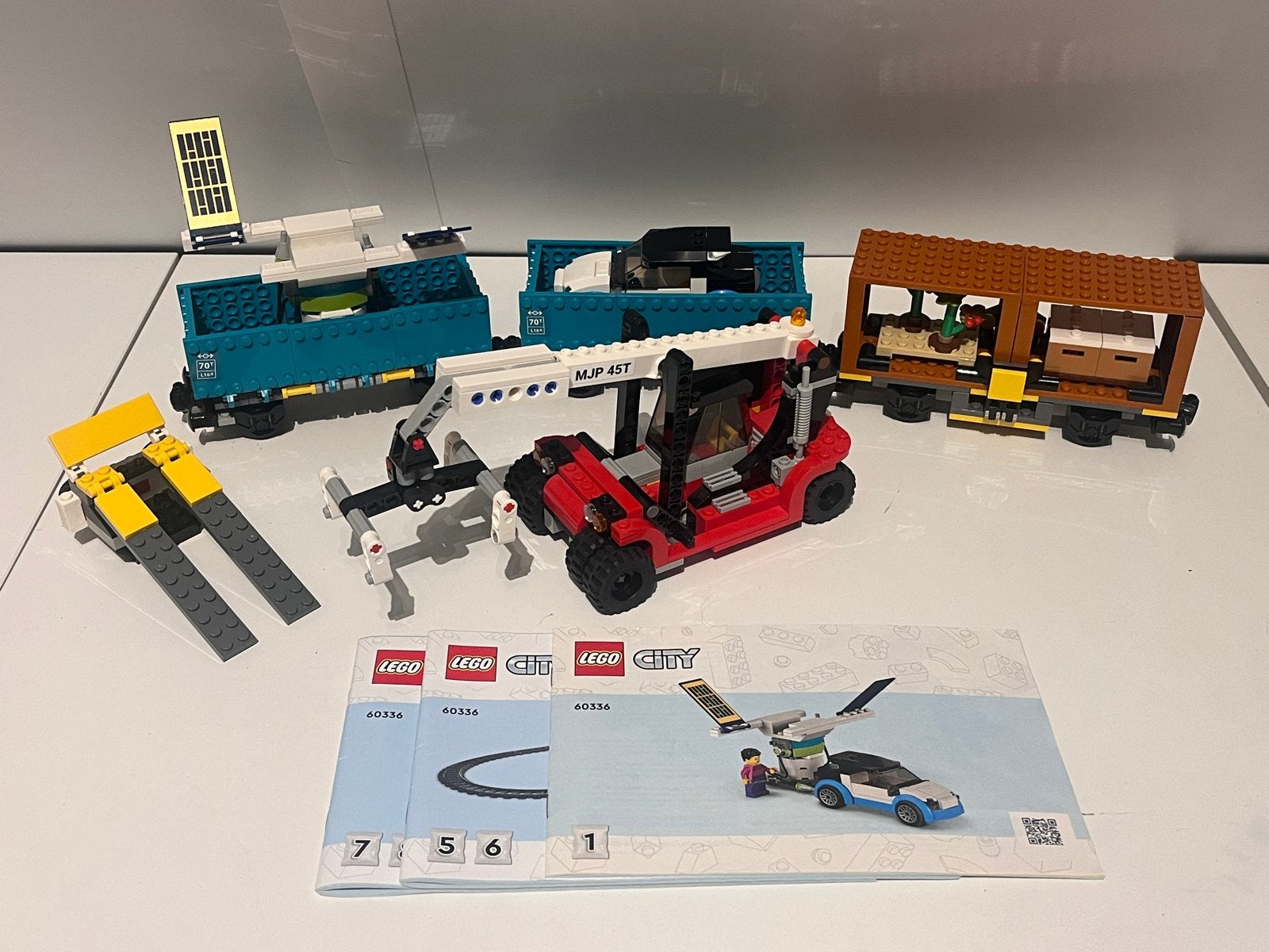 LEGO City 60336 Goederentrein met Kraan en Wagons, Ophalen of Verzenden, Zo goed als nieuw