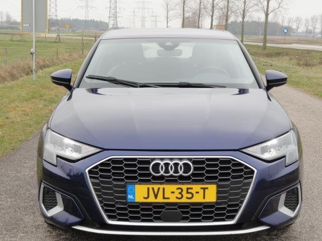 Audi A3 SPORTBACK 35TFSI S edition Full LED I NAVIG I VIRTUA, 4 cilinders, 150 pk, Blauw, Leder