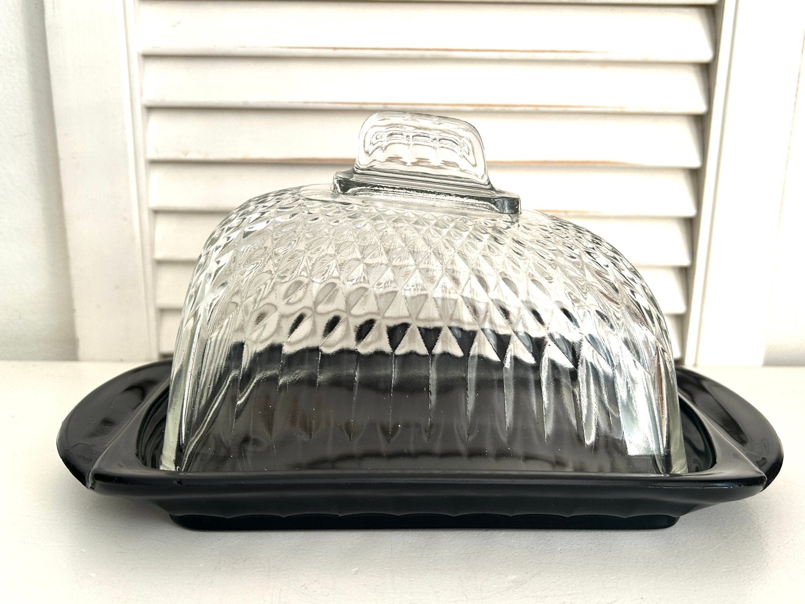 Vintage grote kaasstolp met zwart glazen onderstel Leerdam, Ophalen