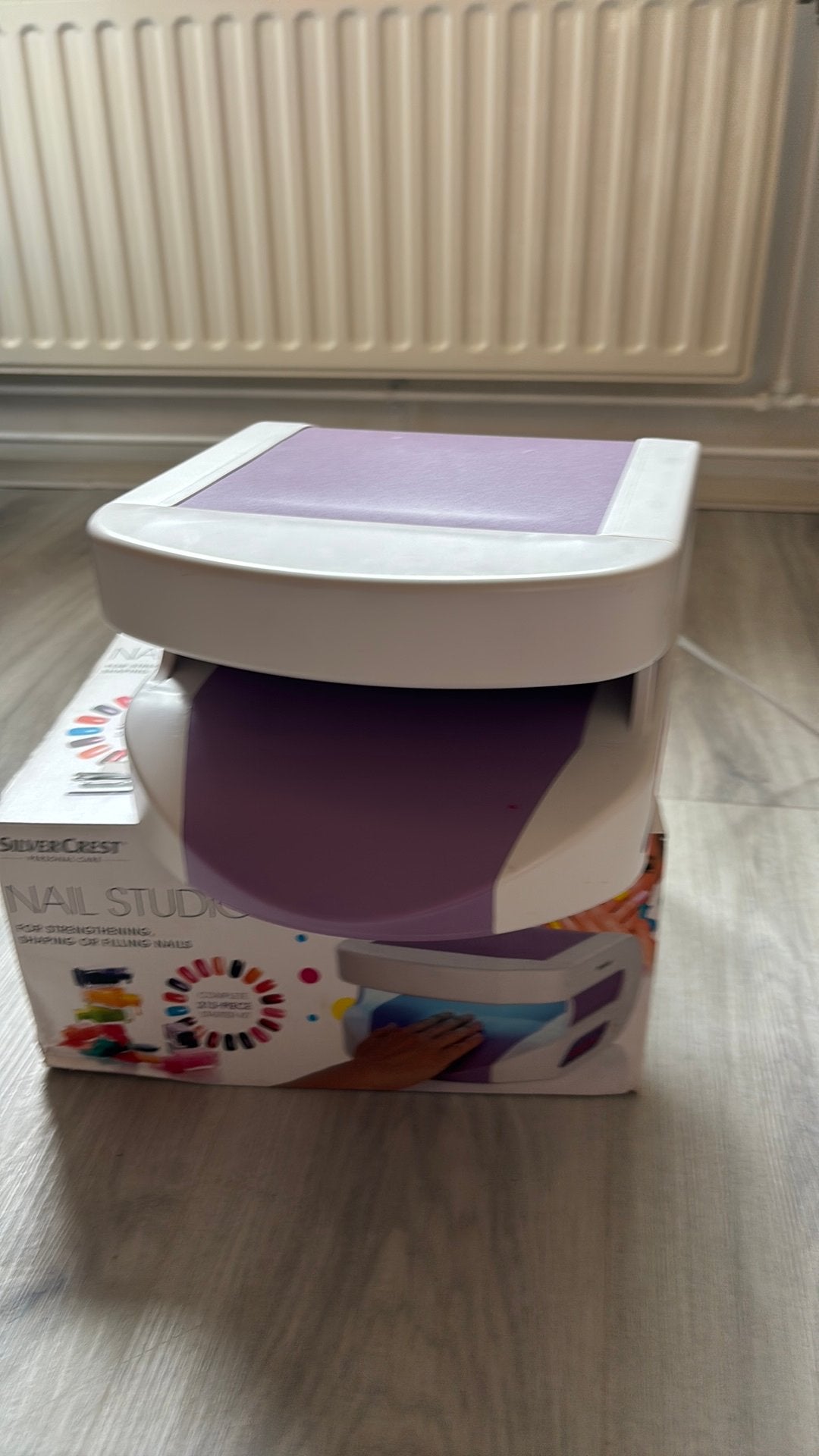 Nagelstudio met lakken en accessoires, Ophalen of Verzenden, Zo goed als nieuw, Wit, Handen en Nagels