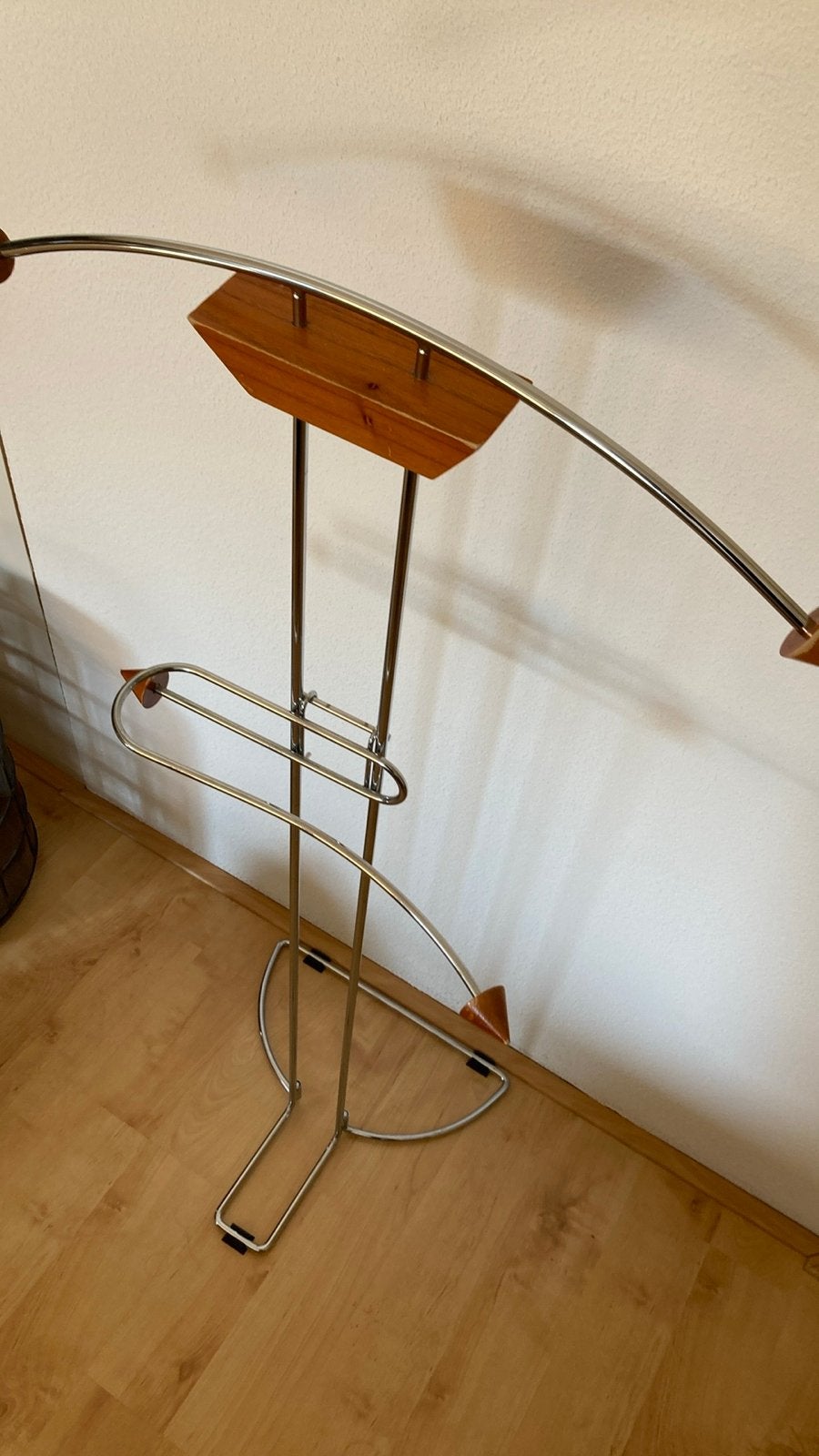 Vintage staande kapstok chroom/hout, Gebruikt, Ophalen of Verzenden, Metaal, Staande kapstok