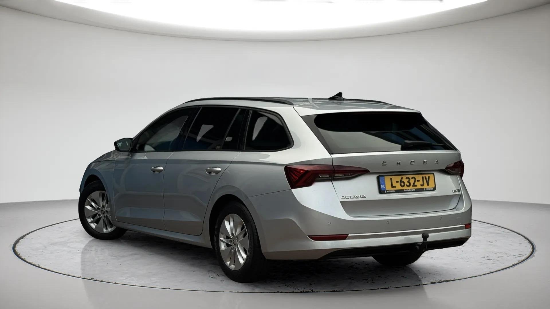 Skoda Octavia Combi 1.0 e-TSI Sport Business, Auto's, 12 maanden, Gebruikt, 19 km/l, Zilver of Grijs