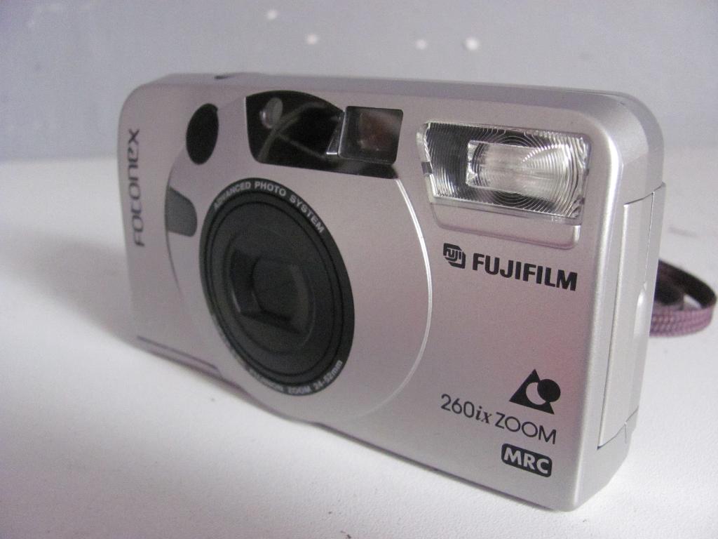 FUJIfilm 260ix Zoom, Ophalen of Verzenden, Zo goed als nieuw, Compact, Fuji