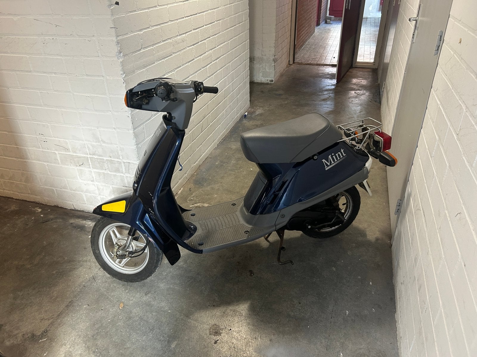 Yamaha mint, Ophalen, Zo goed als nieuw, Benzine, Yamaha