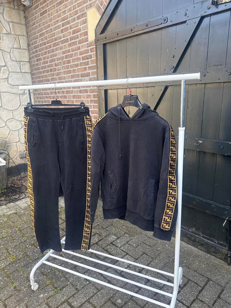 Fendi trainingspak maat M, Maat 48/50 (M), Zwart, Ophalen of Verzenden, Gedragen