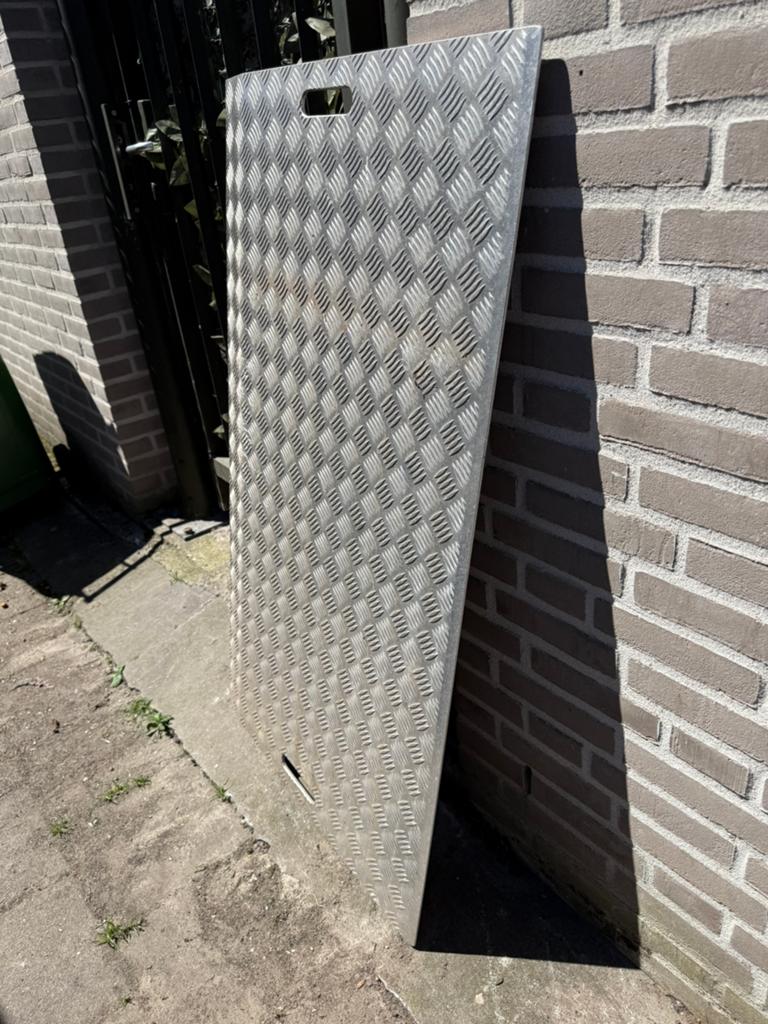 Oprijplaat aluminium 75 x125 cm, Doe-het-zelf en Verbouw, Ophalen of Verzenden, Zo goed als nieuw
