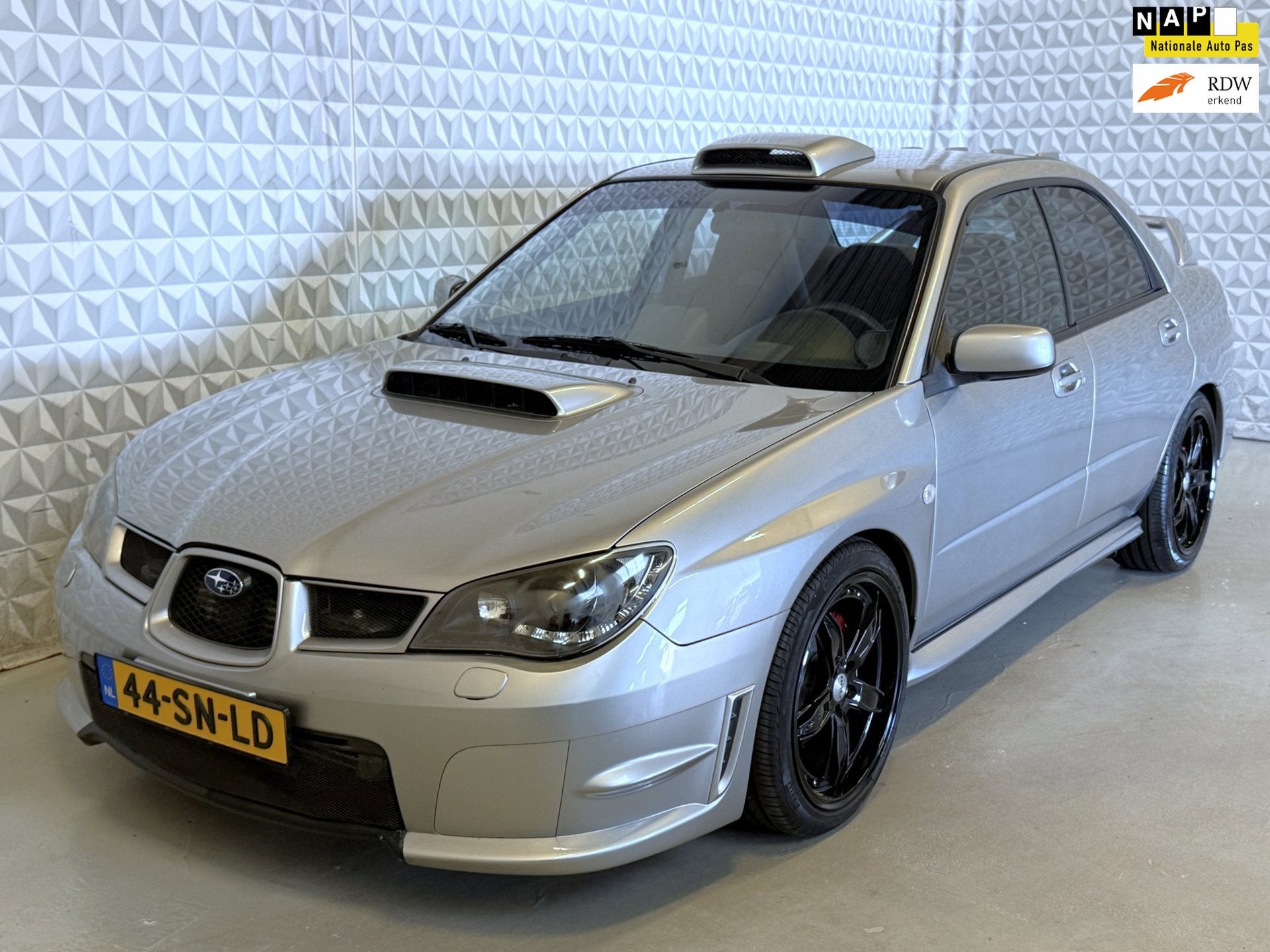 Subaru Impreza 2.5 WRX AWD *UNIEK!* OrigNL / 100.000km (2006, Auto's, Gebruikt, 4 cilinders, Handgeschakeld, Vierwielaandrijving
