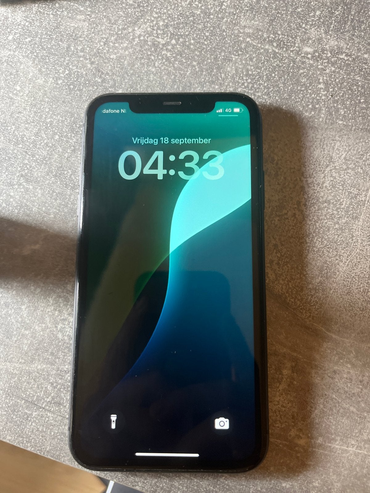 iPhone 11 - Gebruikt met simkaart en internet, Telecommunicatie, Gebruikt, Zwart, IPhone 11, Ophalen of Verzenden