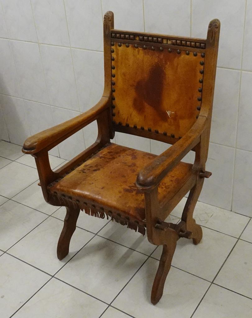 Vintage Stoel van Maurits Drukker, 120 jaar Oud, Ophalen