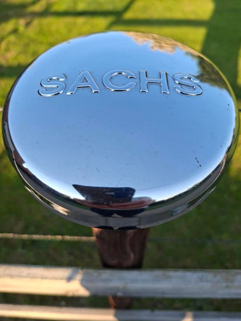 Sachs NOS, Ophalen