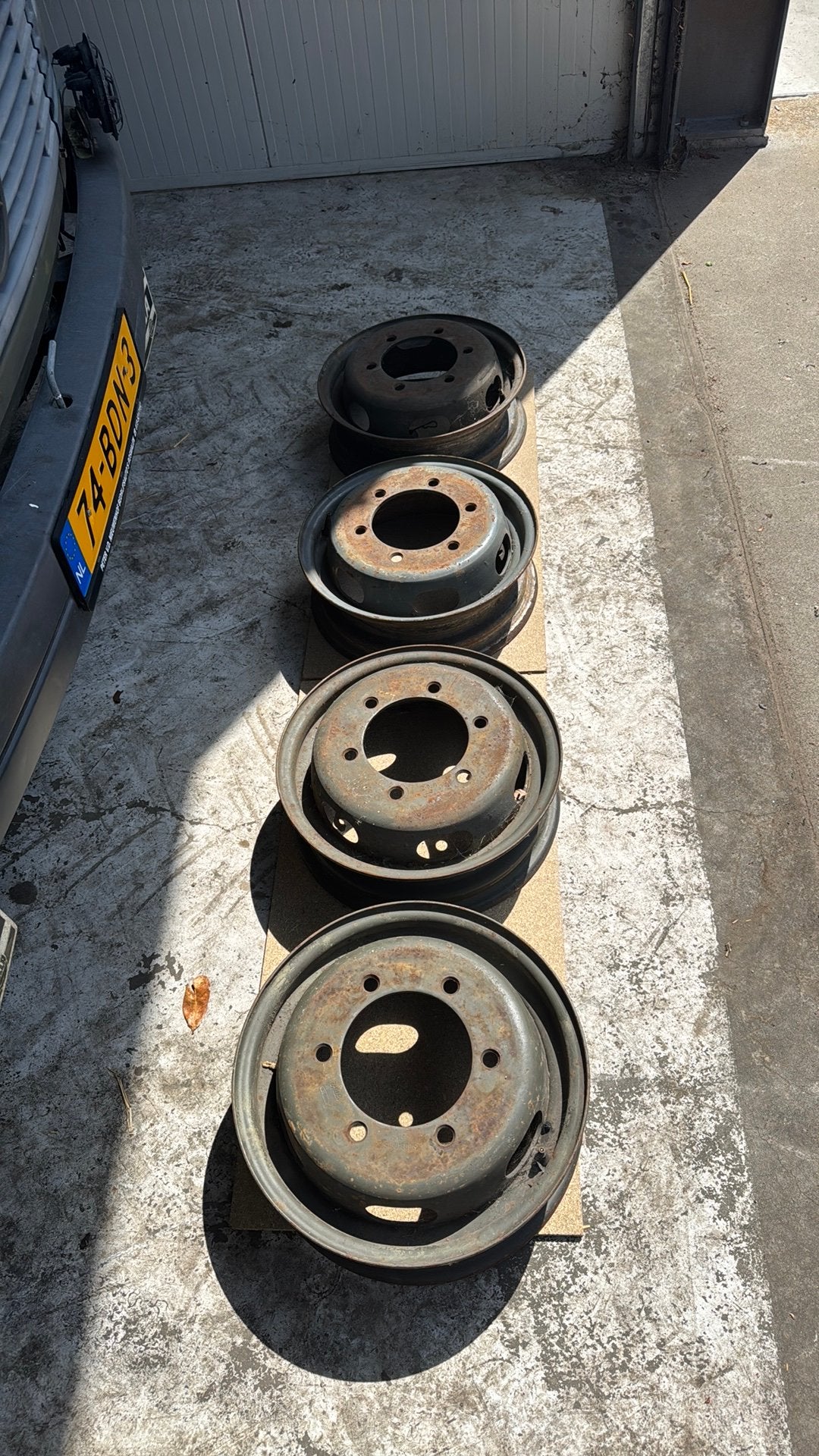 Mercedes Dudo velgen 16 inch, Ophalen