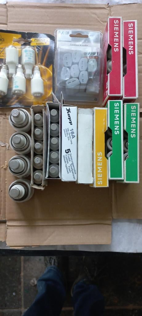 Zekerigen,10-16-25 amp., Ophalen of Verzenden, Overige typen