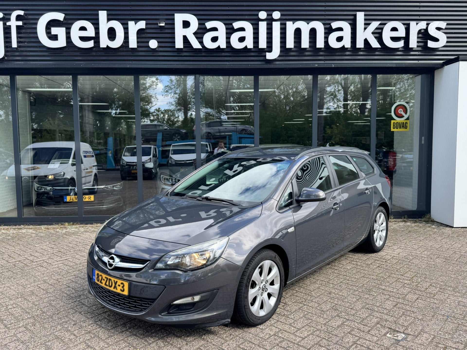 Opel Astra Sports Tourer 1.7 CDTi Edition*Navi*Airco*, Voorwielaandrijving, Euro 5, Gebruikt, 4 cilinders