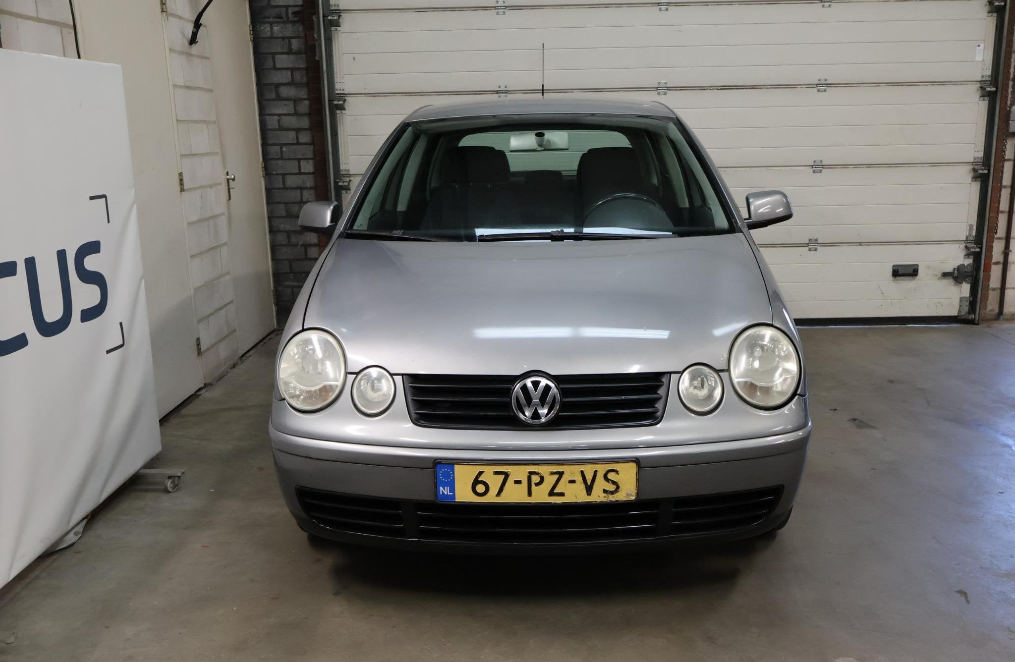 Volkswagen Polo 1.4-16V Athene Airco APK, Auto's, Voorwielaandrijving, Zwart, 4 cilinders, Origineel Nederlands