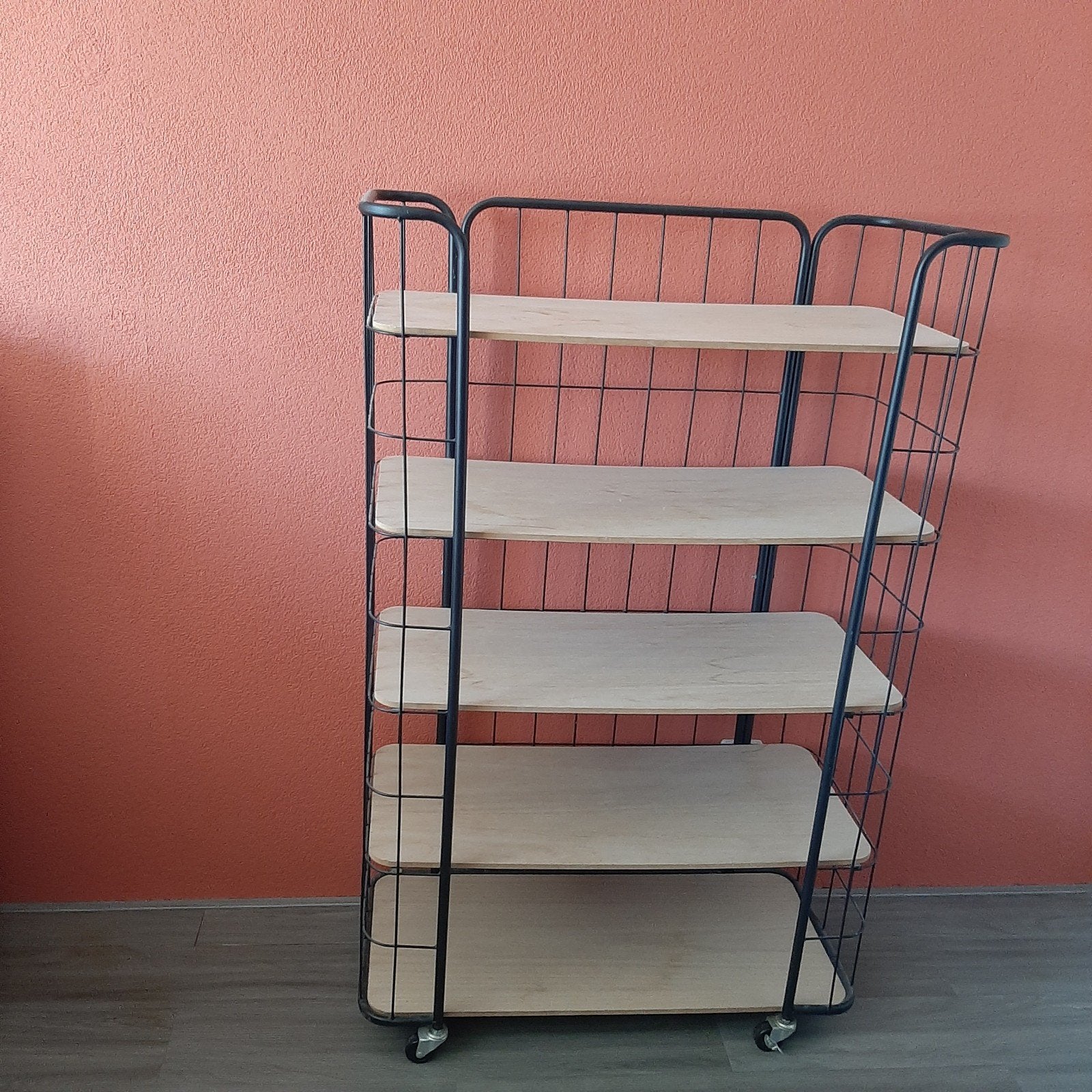 Bakkerskast op wieltjes met 5 houten planken, Huis en Inrichting, Ophalen, Gebruikt